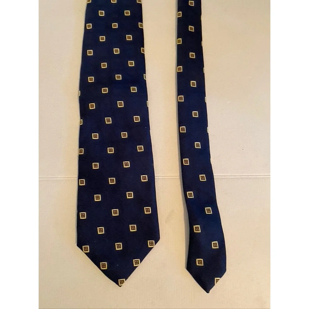 Ippolito Bari Sartoriale Navy Blue Silk Geometric Square Pattern Tie Made Italy